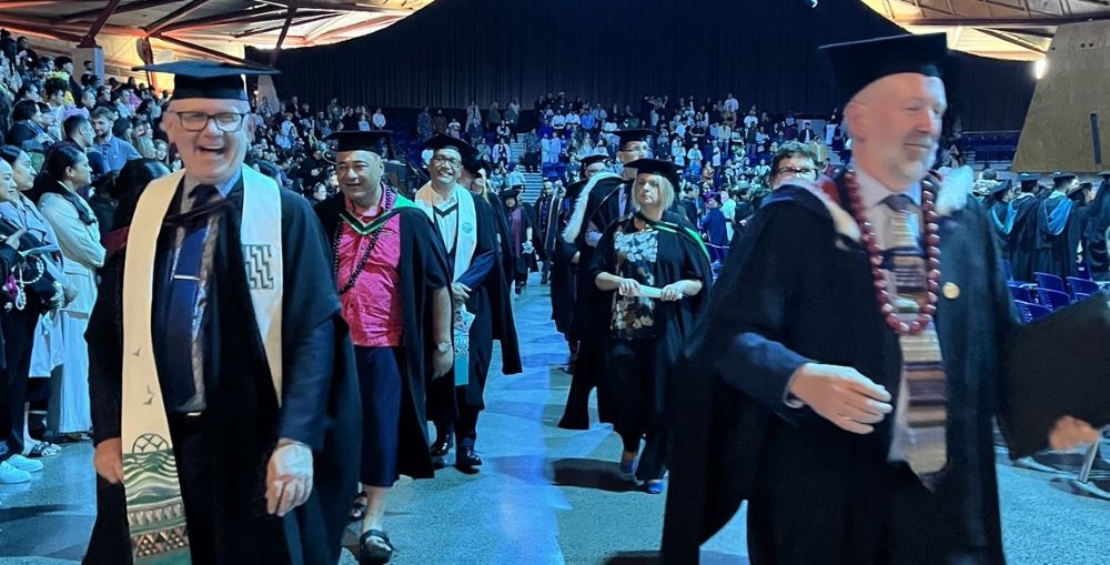 grad-ceremony-1000-x-509