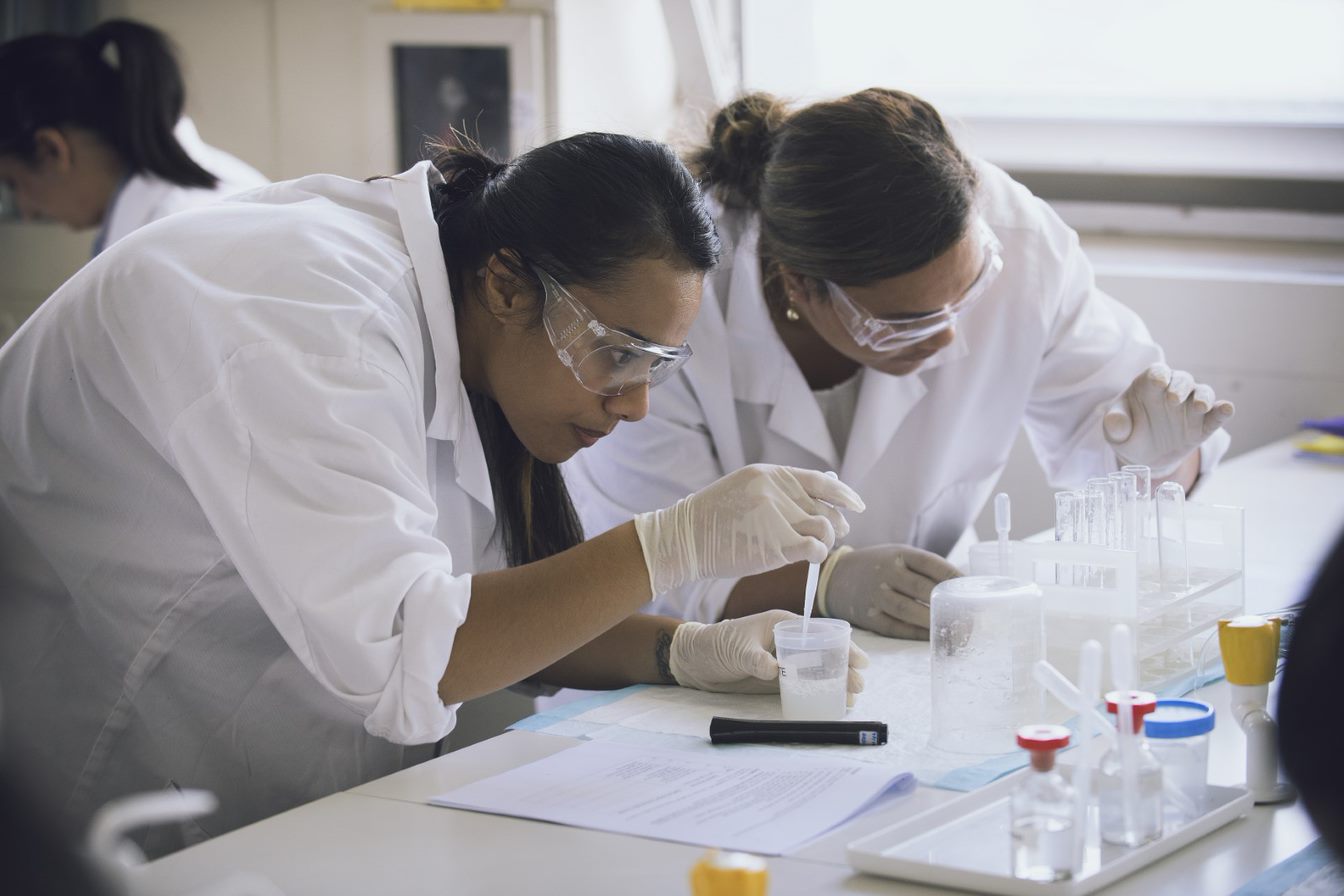 Featured image_labstock