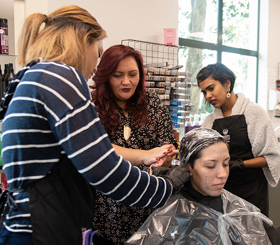 MKT226_4a-Website-Why-Choose-MIT-Pg_tile-570x500_Small-classes